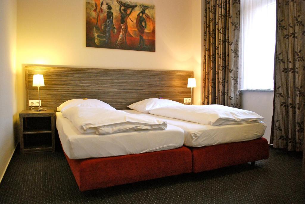 Hotel Dietrichsdorfer Hof Kiel Pokoj fotografie